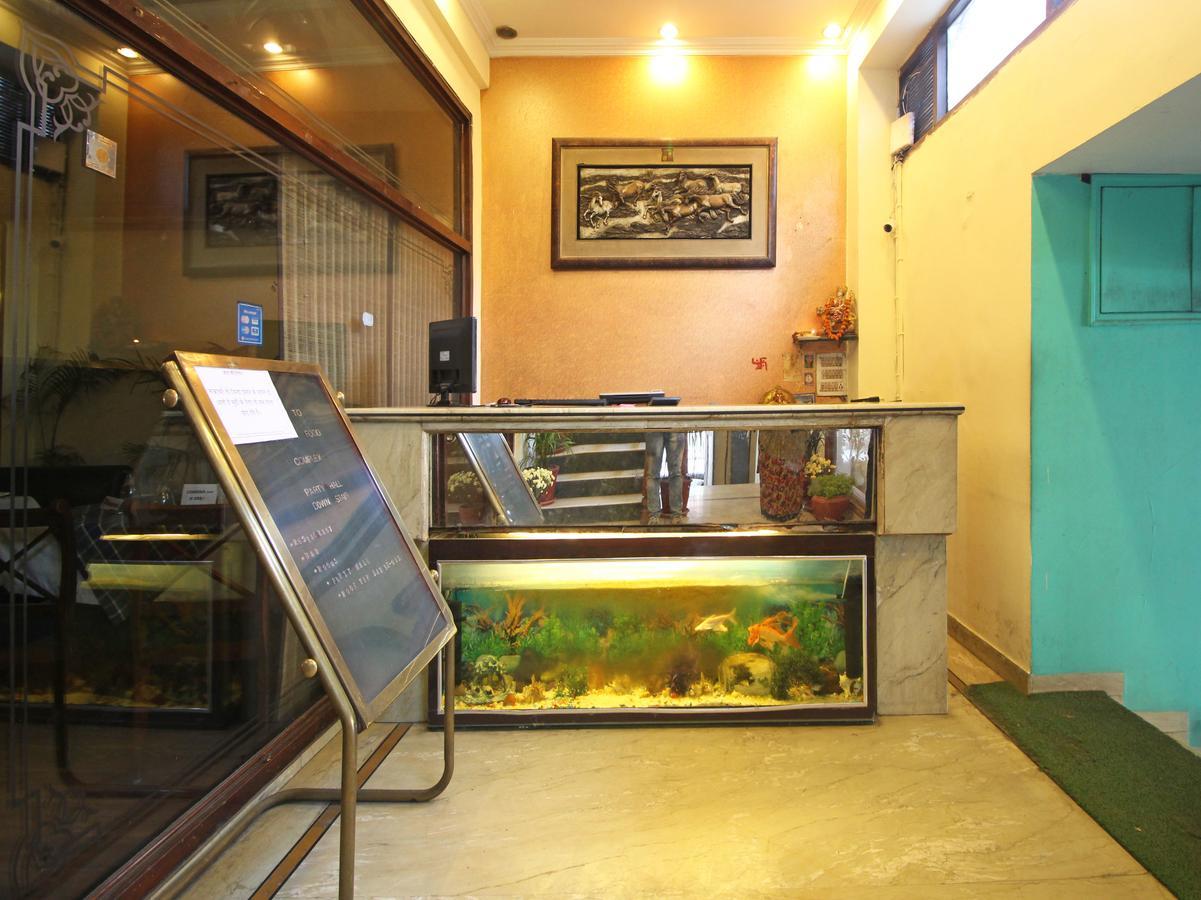 Oyo 8132 Hotel Kukreja Dehradun Exteriör bild